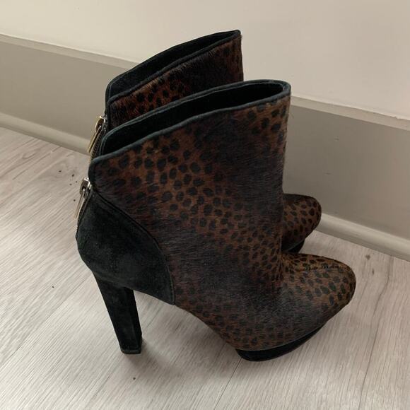 Pelle Moda Cowhide Platform Heels 6 - Picture 2 of 6